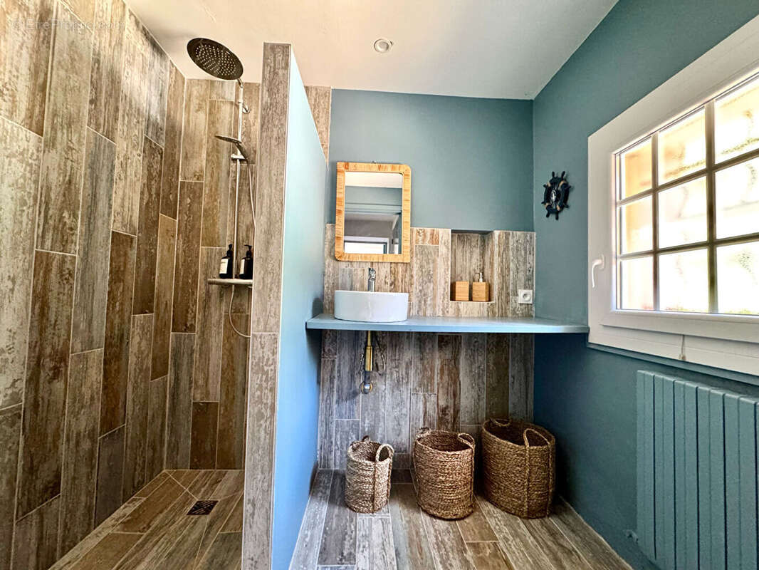 Maison à VILLENEUVE-LES-AVIGNON