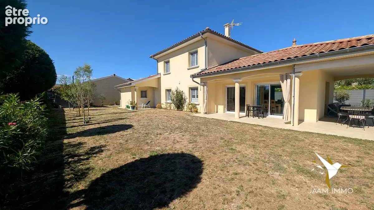 Maison 6 pièces 140 m² à vendre à Corcelles-En-Beaujolais (69220) - photo 3