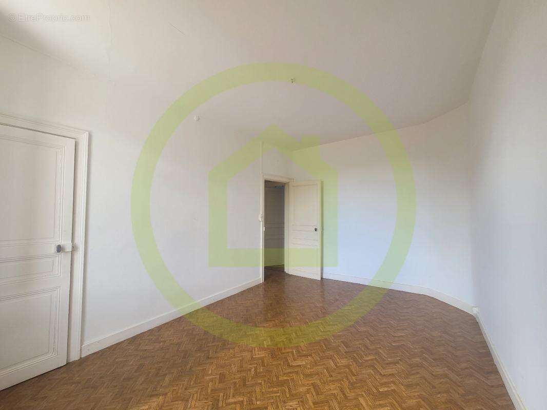 Maison à JOUDREVILLE