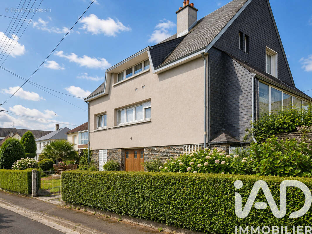 Maison 140 m² à Villedieu-Les-Poeles  - photo 4