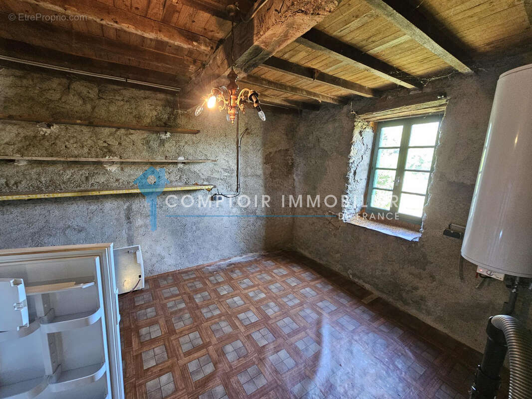 Dpt Haute-Garonne 31 A vendre 31260 Cassagne Maison T4 de 140 m2 avec grange sur parcelle de 1462 m2 - photo 11