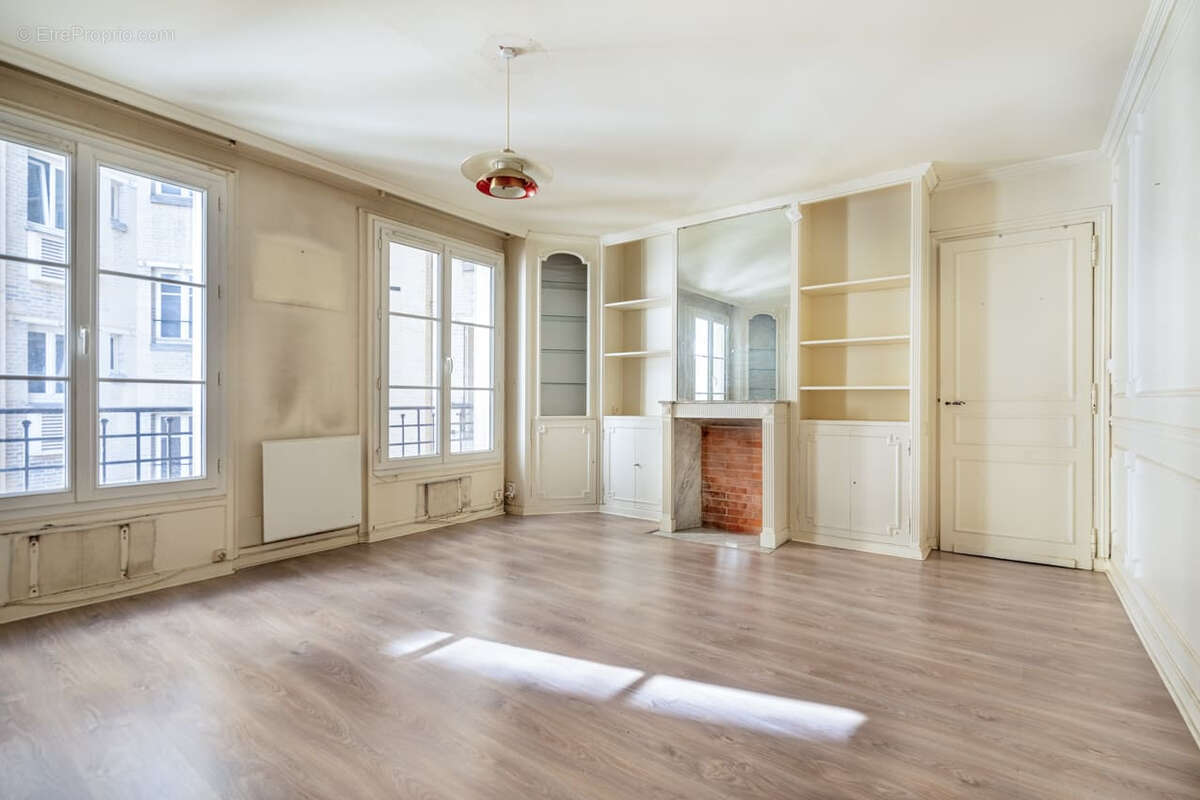 Appartement à PARIS-12E