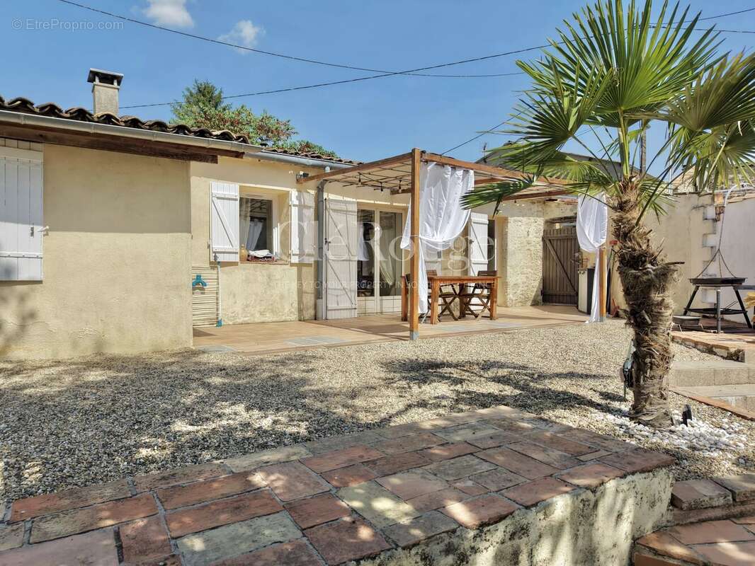 Maison à DURAS
