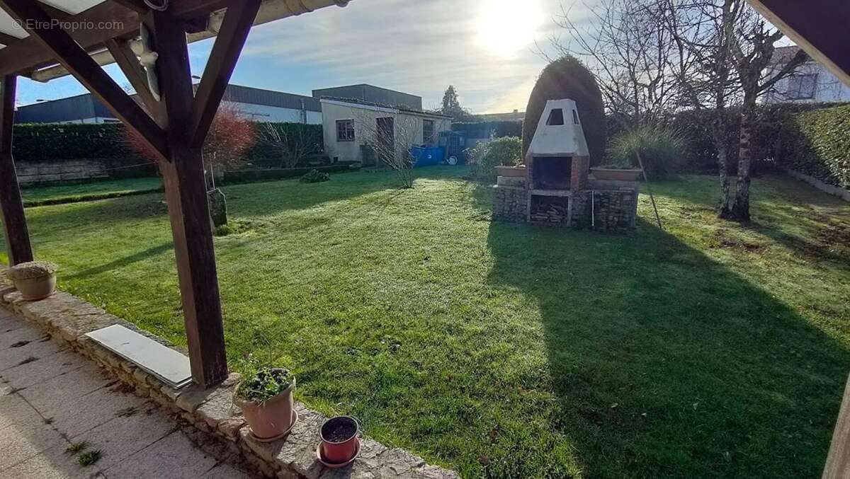 Maison à SAINT-MALO-DU-BOIS