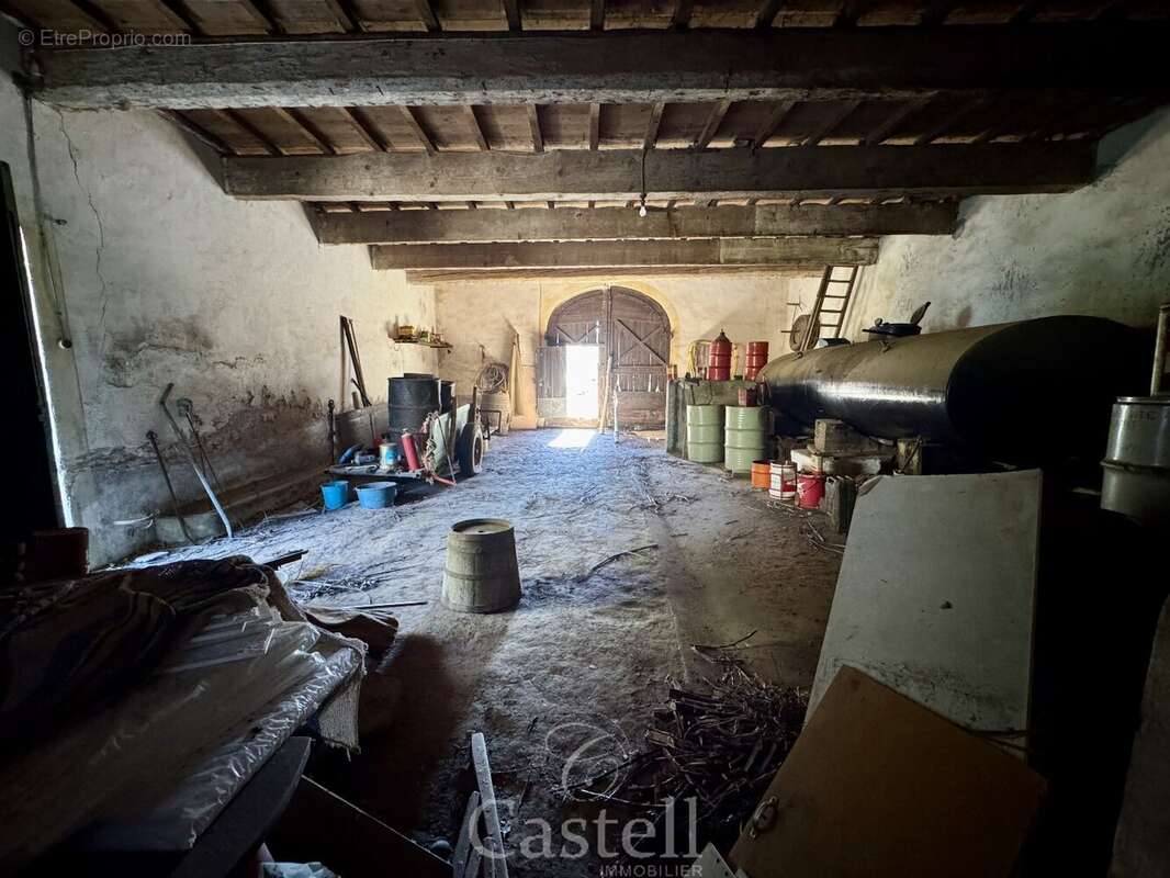 ***maison de caractère avec jardin et remise  fort potentiel au cur de pomérols*** - photo 22