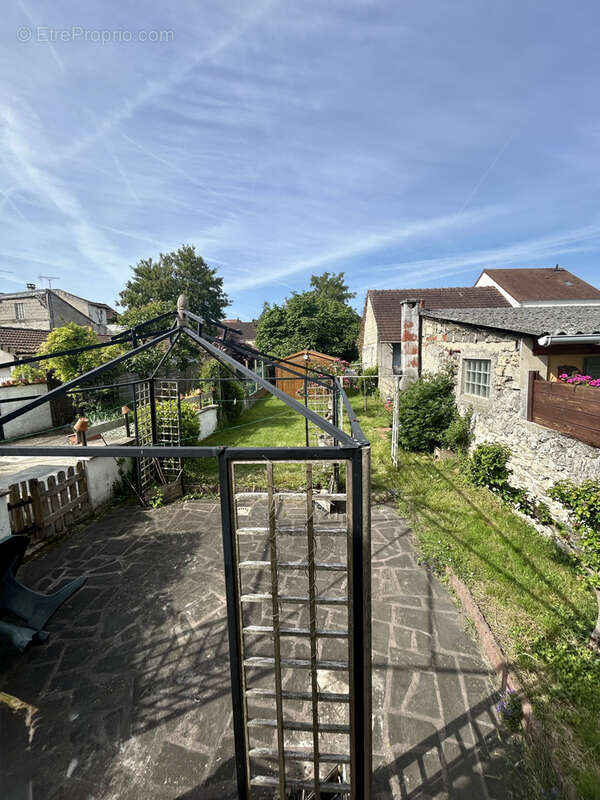 Maison à CLAYE-SOUILLY