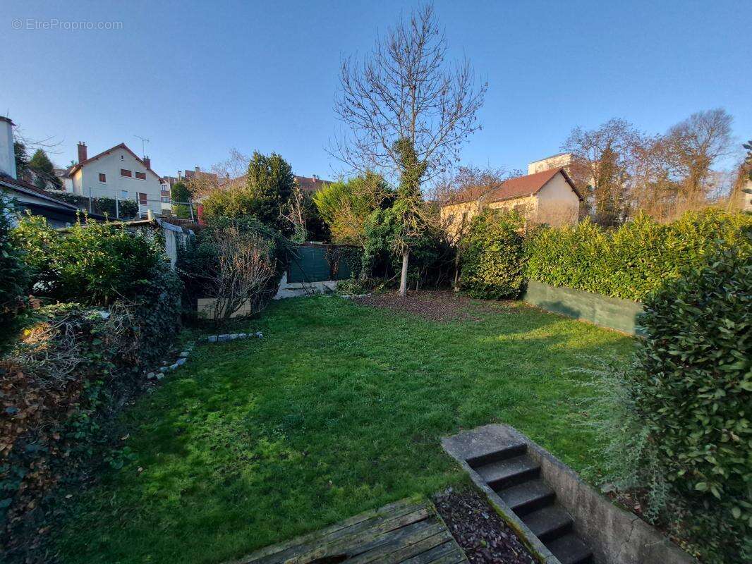 Maison à JUVISY-SUR-ORGE