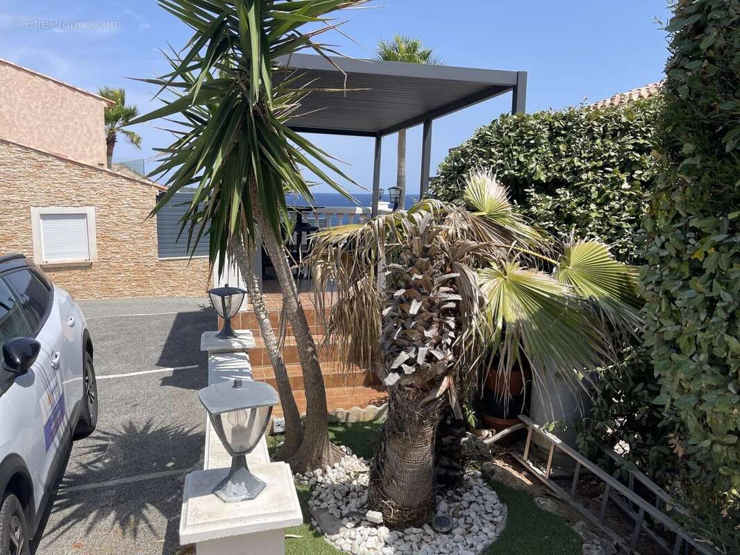 Studio vue mer et montagnes panoramiques. Toit-terrasse. Parking. - photo 7