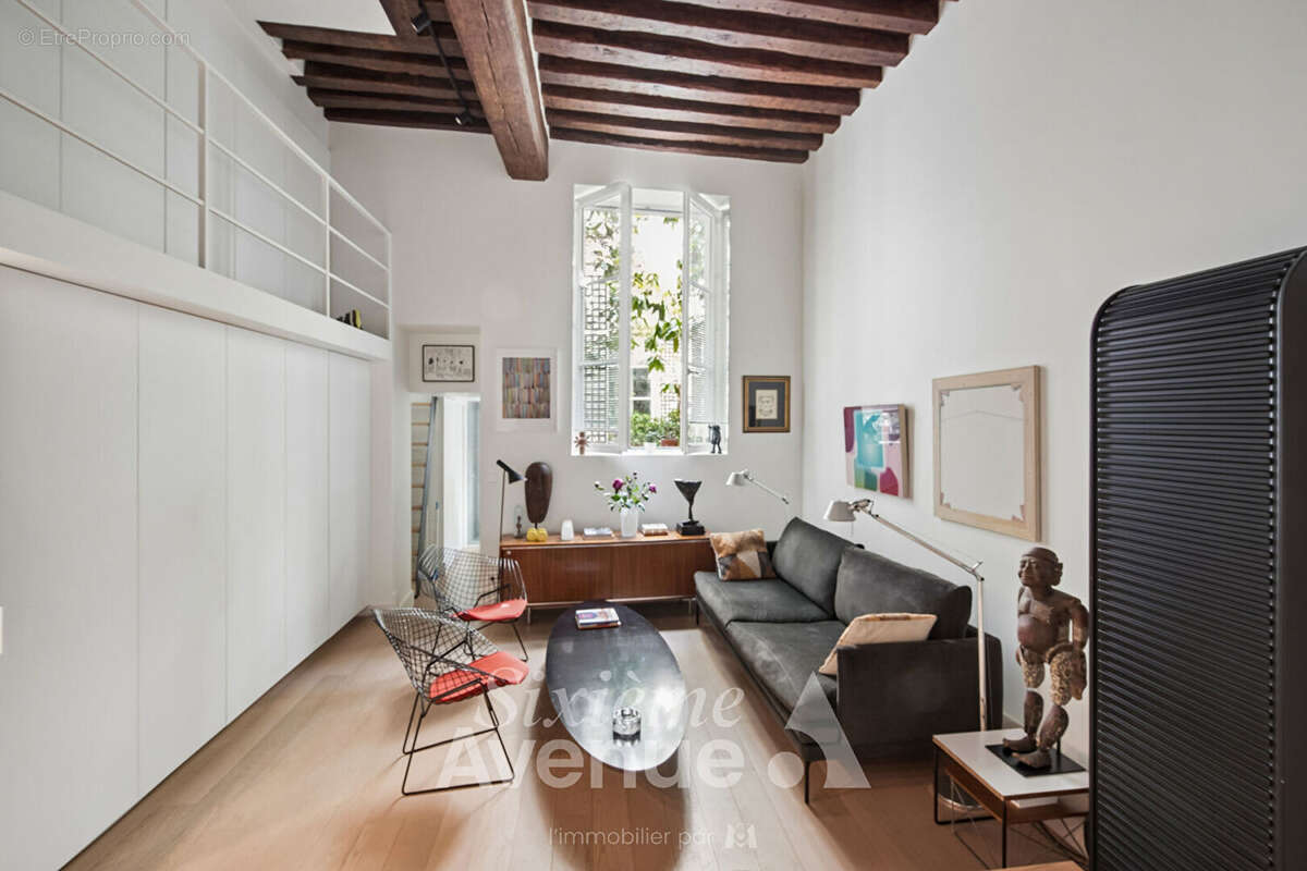 Appartement à PARIS-4E