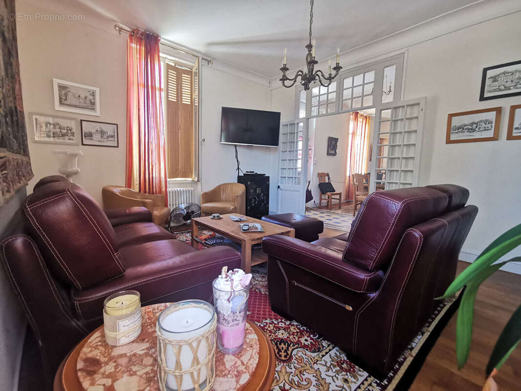 Maison à PORT-DE-PILES