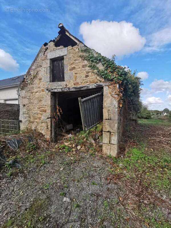 Maison à PLUZUNET