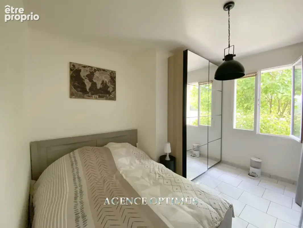 PAVILLON DE PLAIN-PIED - 3 chambres - Grand terrain clos 1400m2 - Piscine - Garage - VILLENEUVE LA GUYARD - photo 13