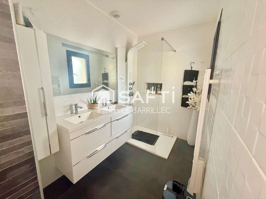 Photo 4 - Maison à MILHAUD