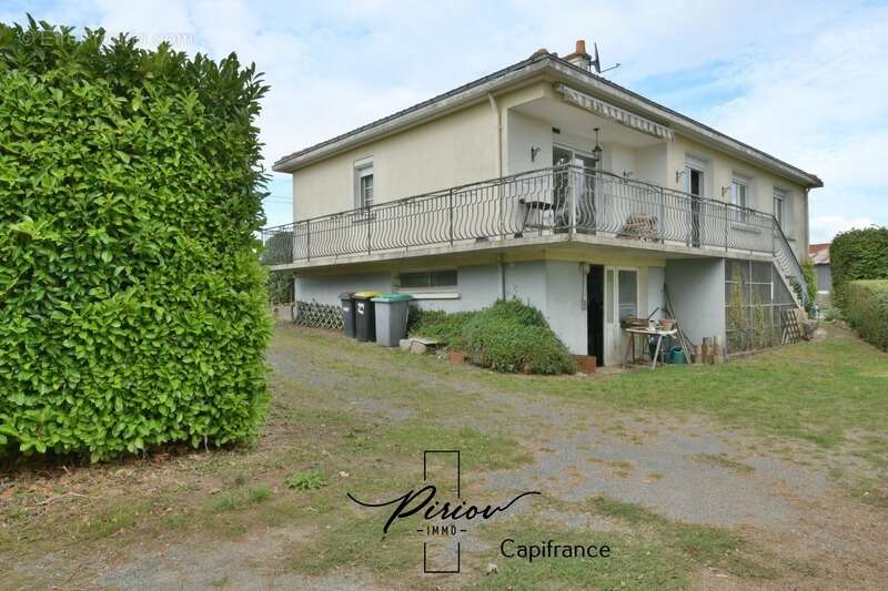 Maison à DOUE-LA-FONTAINE