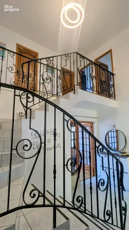 Belle propriété familiale avec piscine chauffée et vue dégagée - photo 35