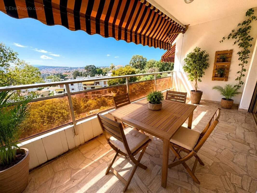 Appartement à CANNES