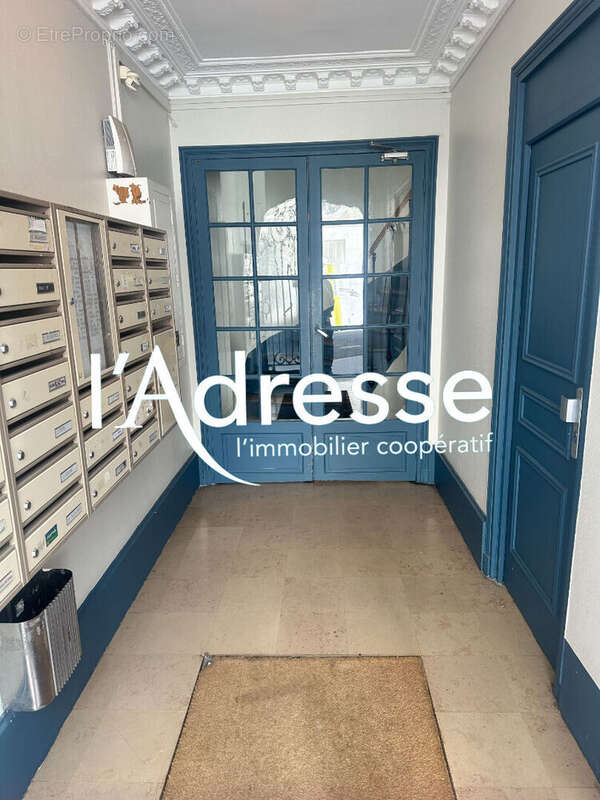 Appartement à PARIS-20E