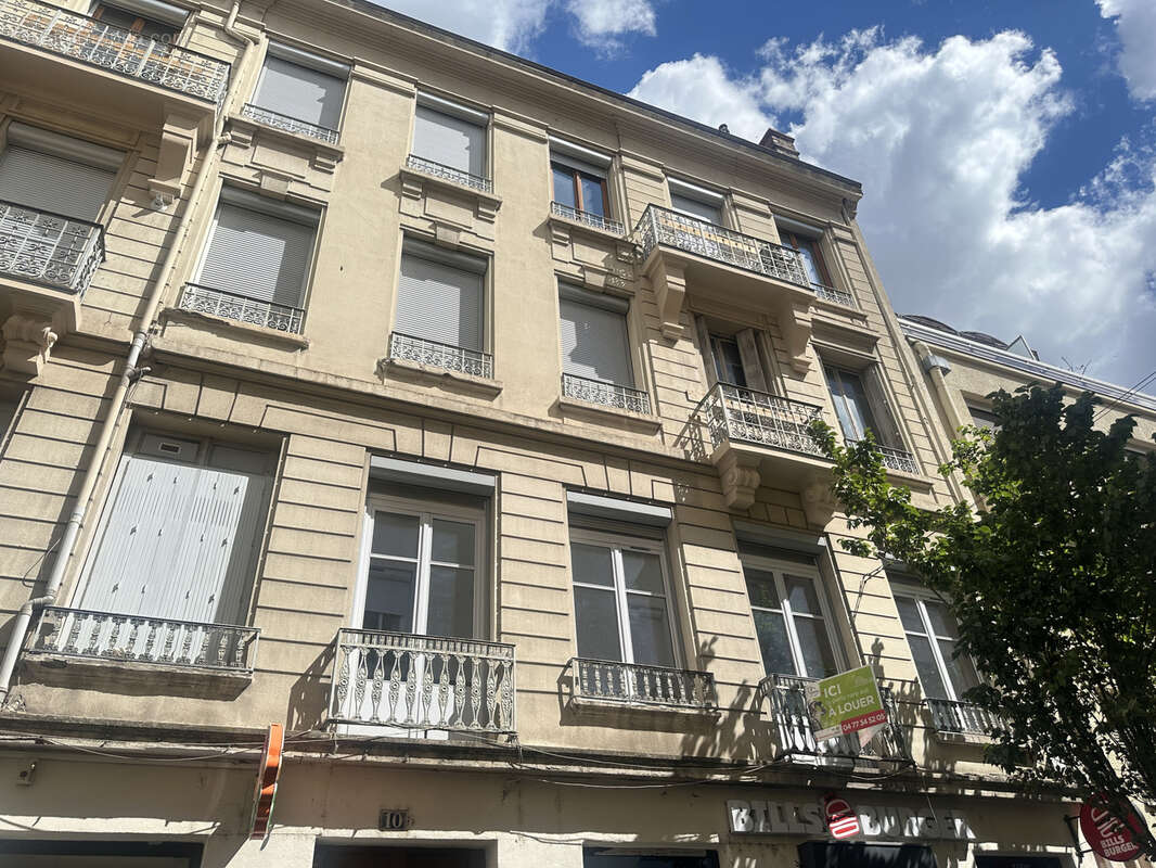 Appartement à SAINT-ETIENNE