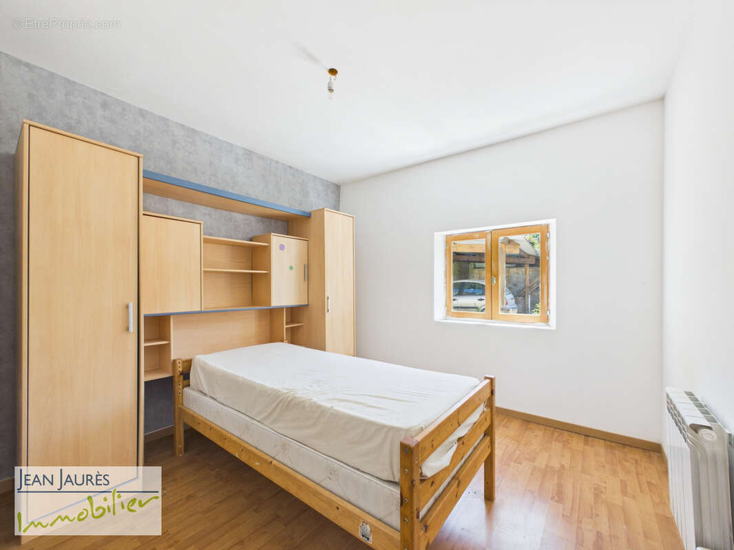 Maison 3 chambres  107 m2 + une seconde maison d'habitation 50 m2 - photo 6