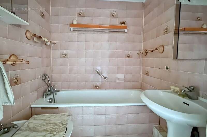 Appartement à ROGNAC