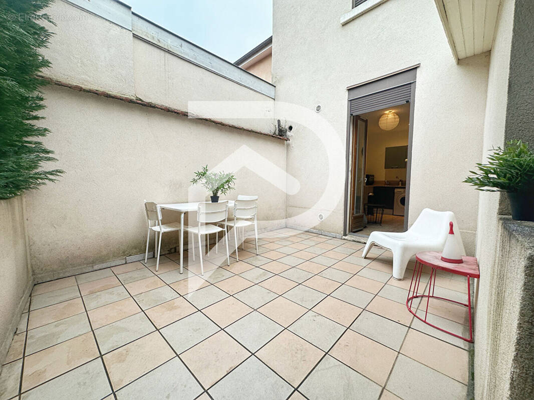 Appartement à LYON-8E