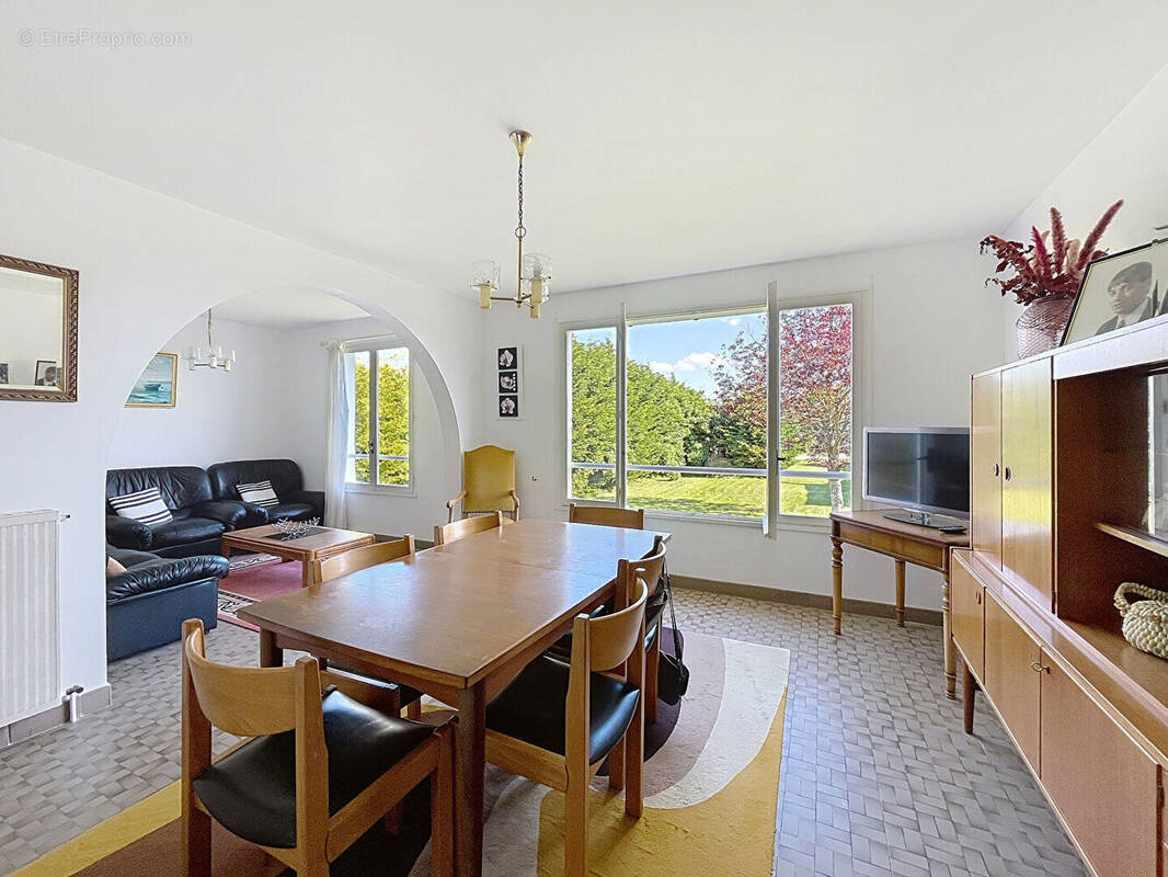 Maison à HIREL