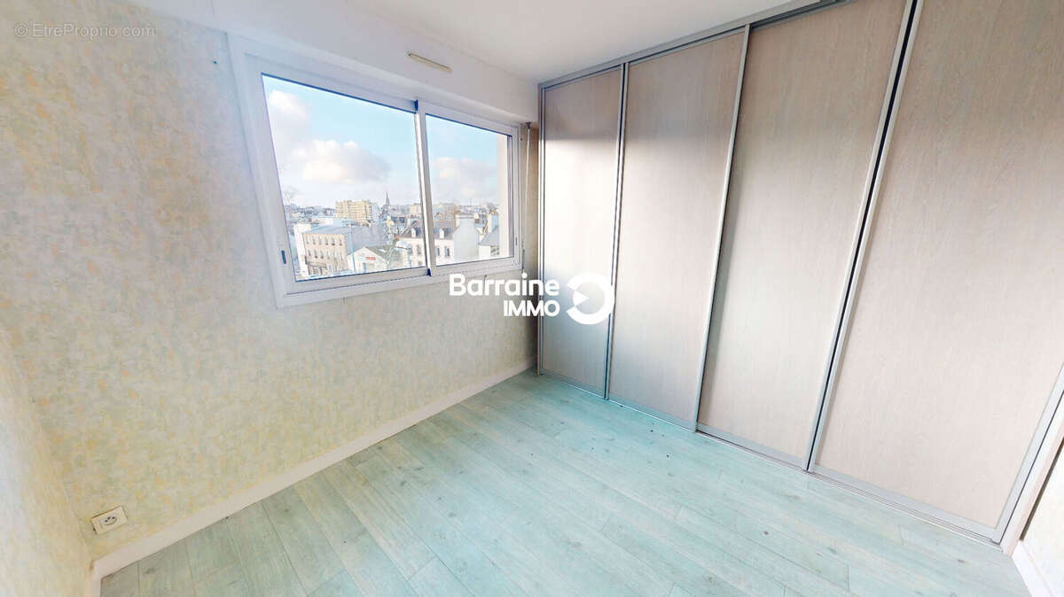 BREST FORESTOU - VENTE d'un appartement T4 de 85.10 m² - Ascenseur - Terrasse 14.4 m² - Vue mer - Garage - Parking - photo 9