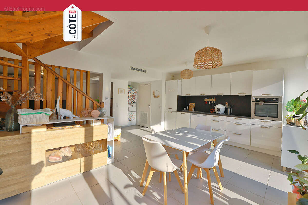 Maison à CHATEAUNEUF-LES-MARTIGUES