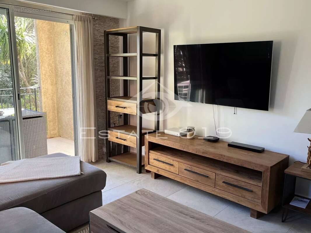 Appartement à MOUGINS