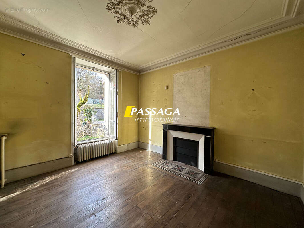 Maison à BERTHOLENE