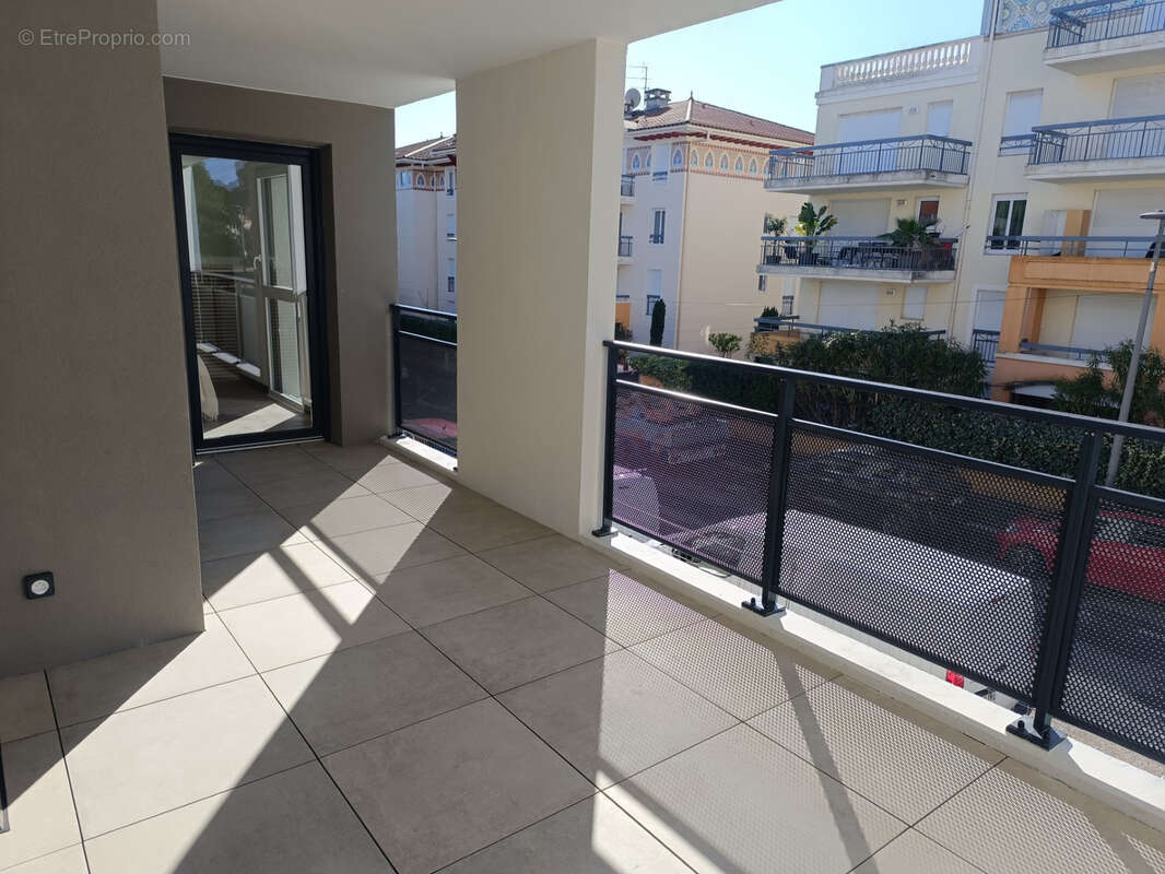 Appartement à FREJUS