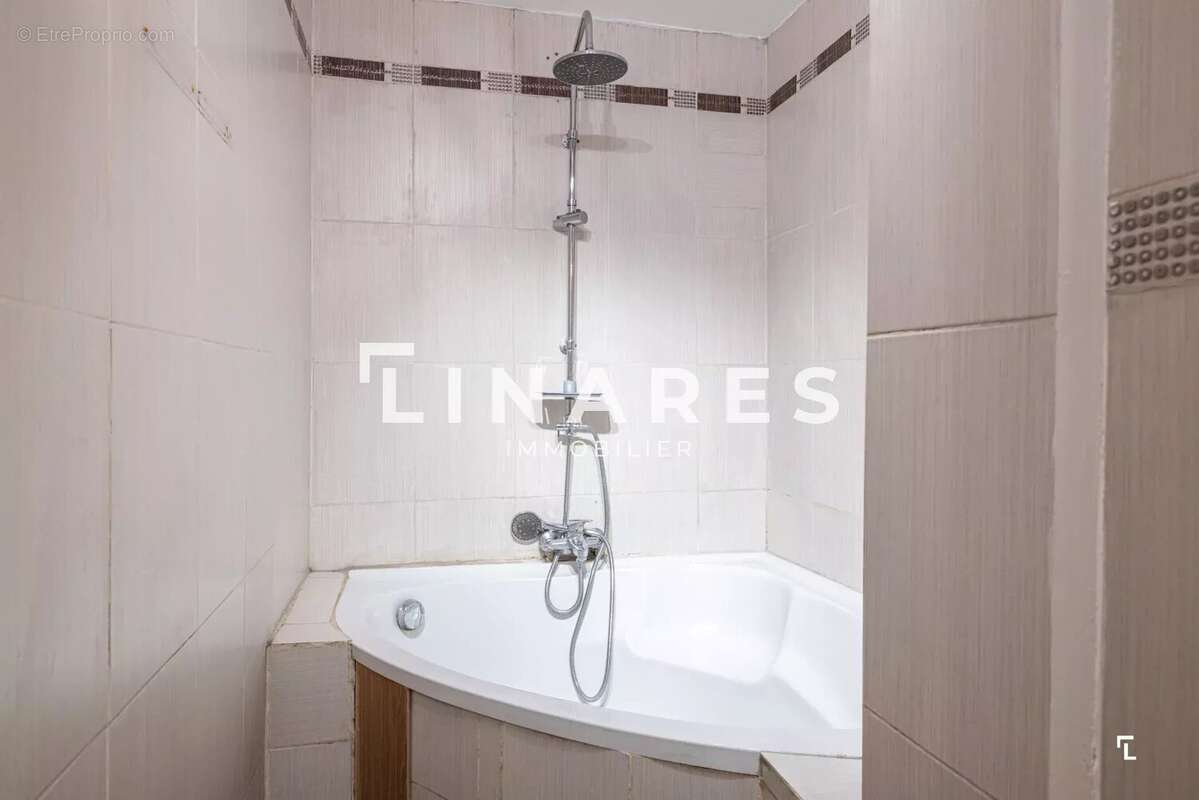 Appartement à MARSEILLE-9E