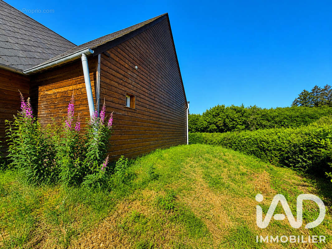 Maison 144 m² à Neuvic  - photo 4