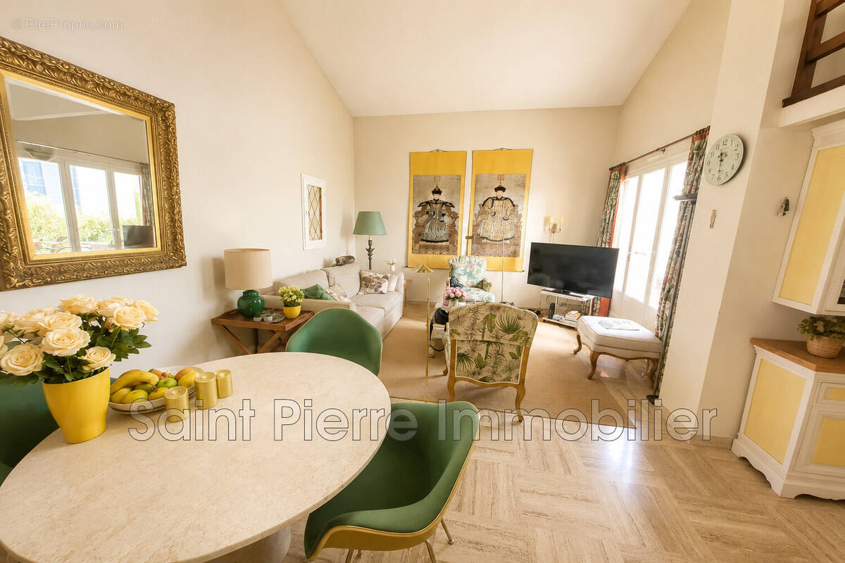 Appartement à CAGNES-SUR-MER