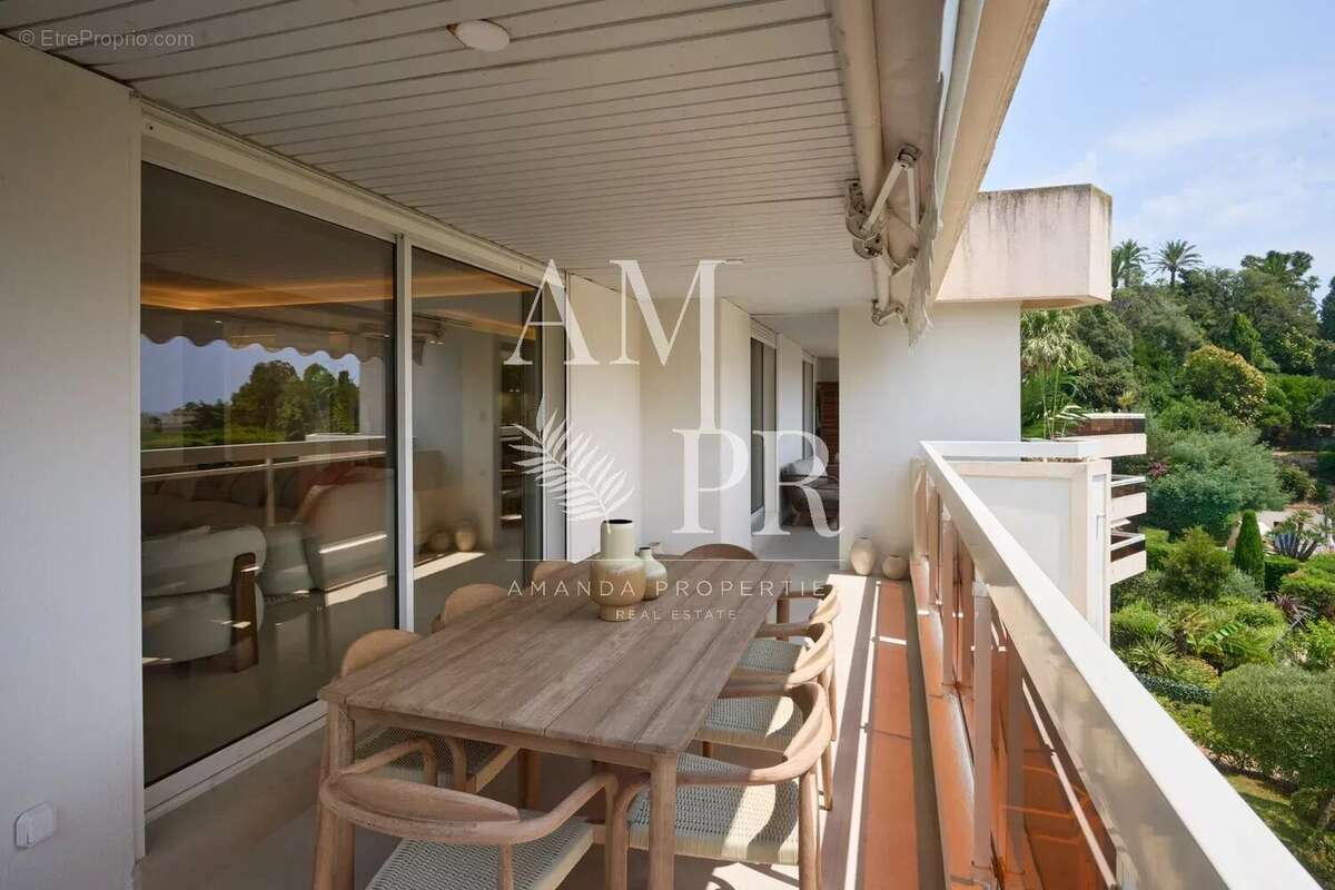 Cannes Basse Californie - Appartement 5 pièces 130m2 - Vue mer - photo 6