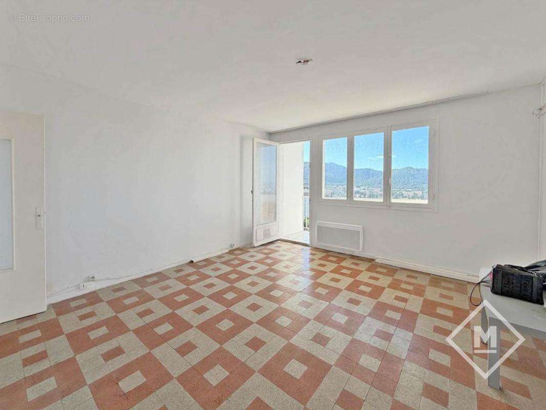 Appartement à MARSEILLE-9E
