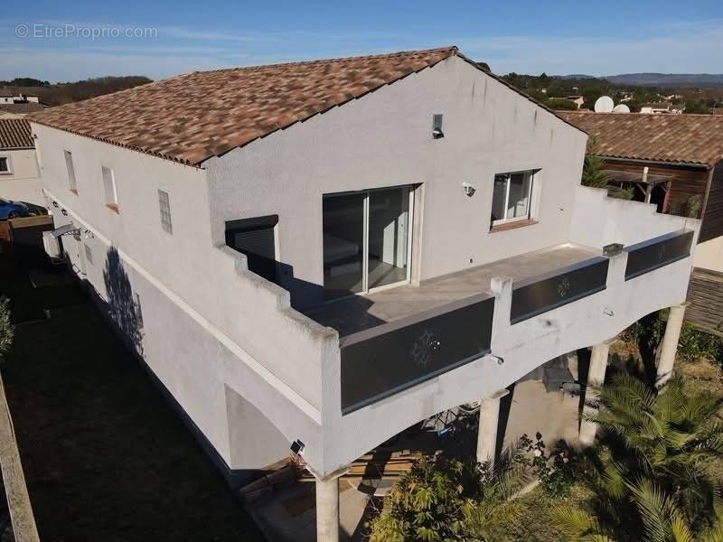 Maison à VILLEMOUSTAUSSOU