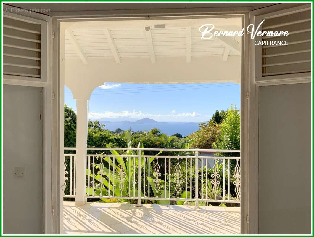 Maison vue mer et les Saintes - 7 pièces - 4 chambres - 130 m² sur terrain 1000m² - photo 16