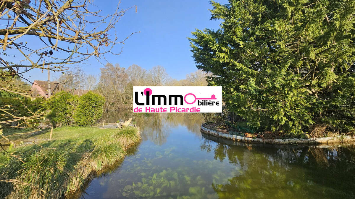 Maison à LA NEUVILLE-LES-BRAY