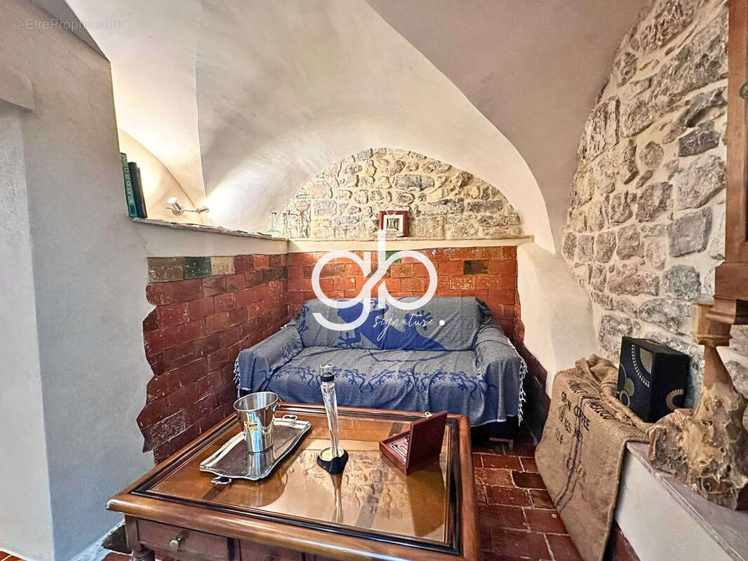 Maison à LES MATELLES