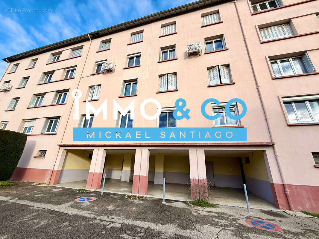 Appartement à BOURG-LES-VALENCE