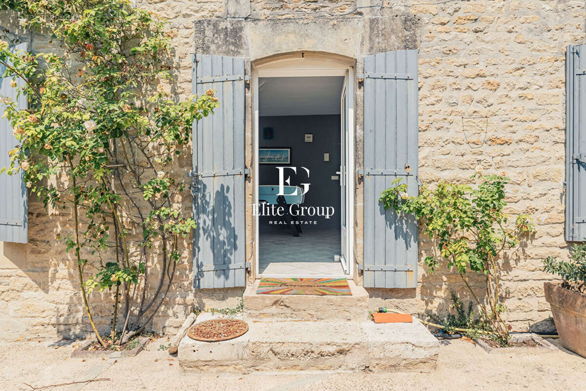 Élégante maison de caractère avec piscine, aux portes du littoral charentais - photo 16