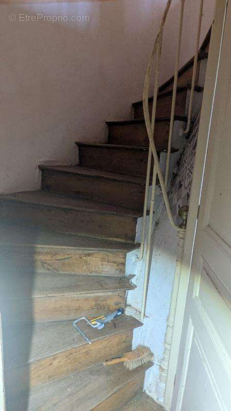 Appartement à SAINT-GERAND-LE-PUY