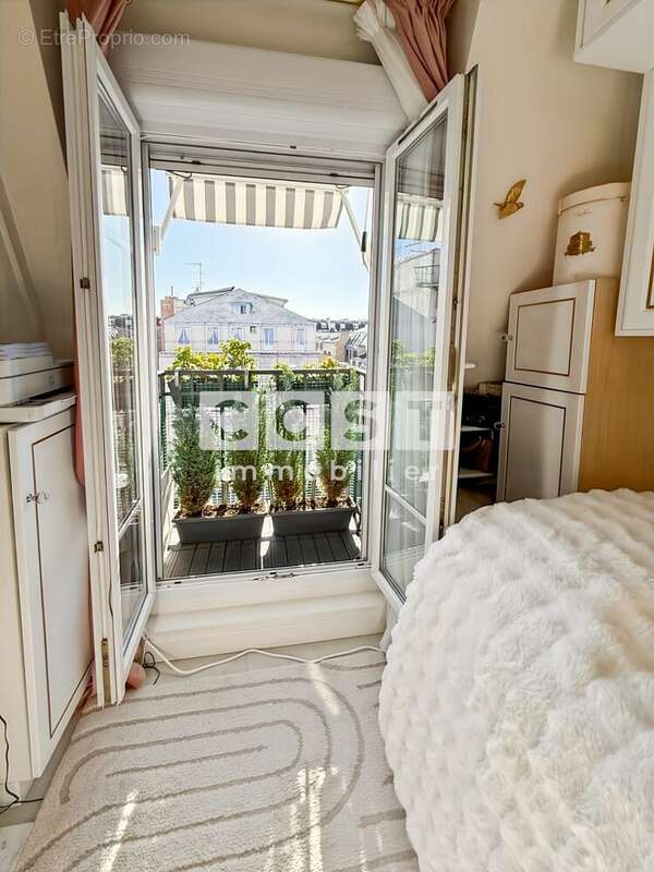 Appartement à LEVALLOIS-PERRET
