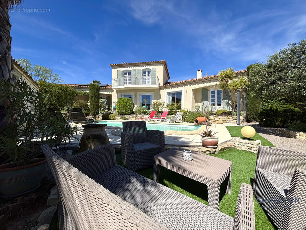 RARE - Villa 6 pièces - 5 chambres - grand sous-sol/garage - piscine - photo 14