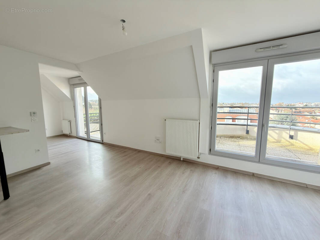 Appartement à LIMEIL-BREVANNES