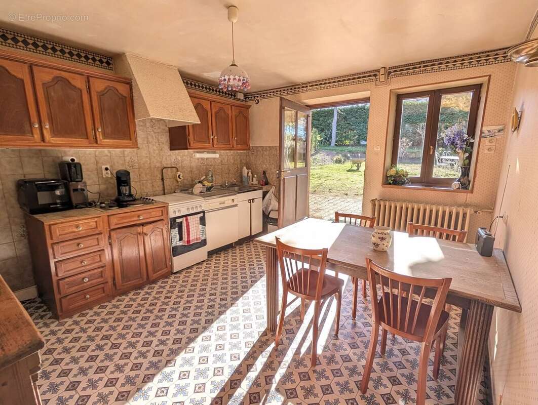 Maison à FRANCHEVILLE