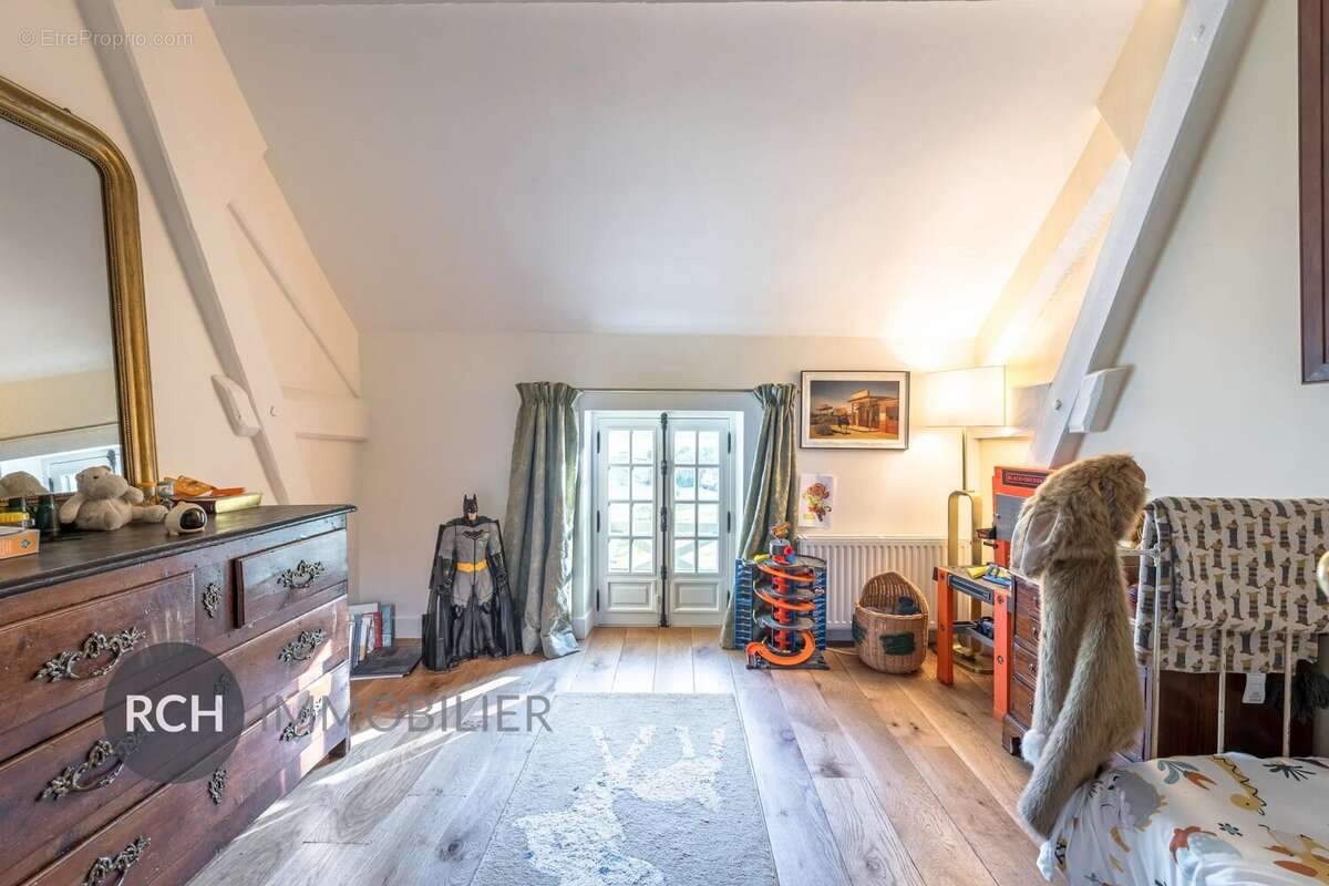 Maison à MONTFORT-L'AMAURY