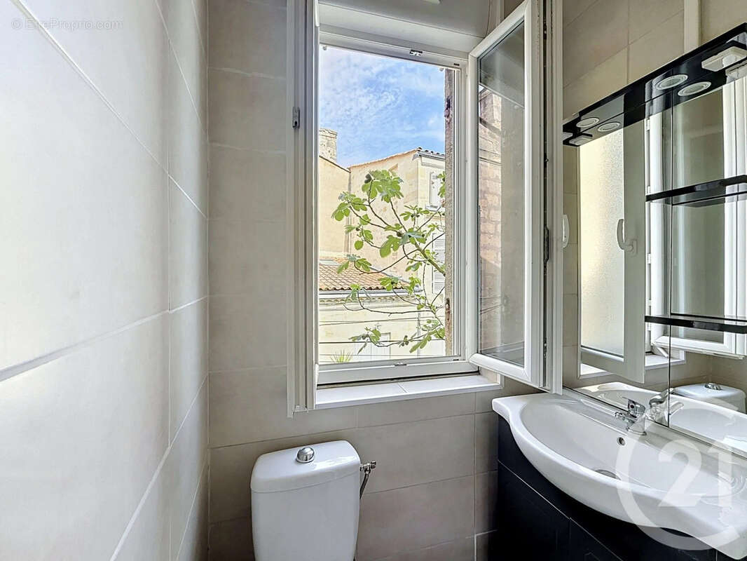 Appartement à BORDEAUX