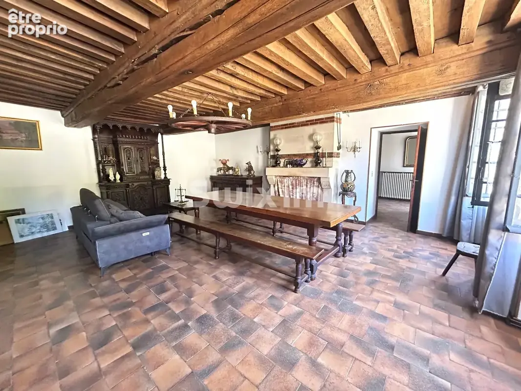 Propriété avec dépendances sur un terrain de 37 500m² - photo 5